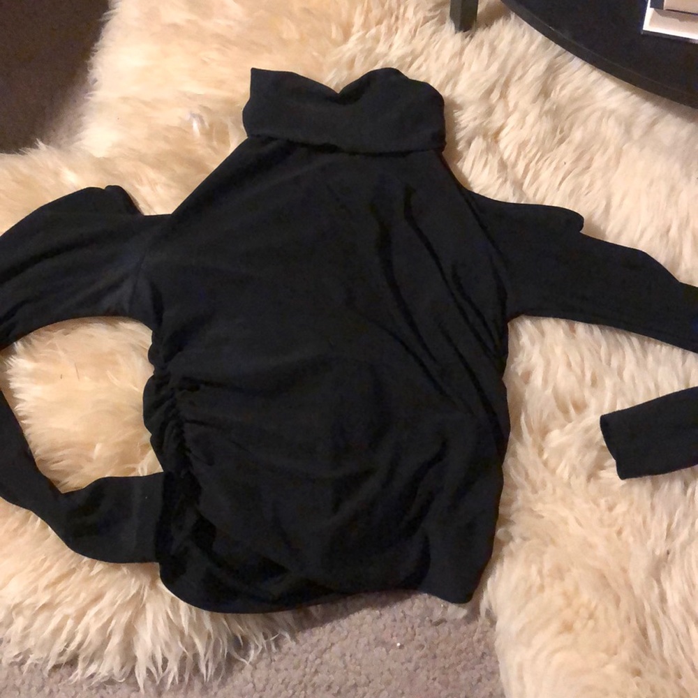 Cold Shoulder Black Crop Top - Picture 6 of 10